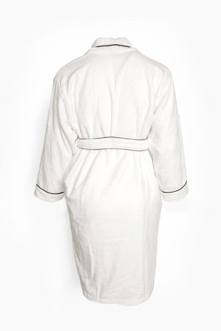 Too Classic Robe